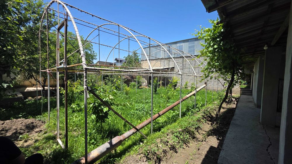 Парник сотилади срочна