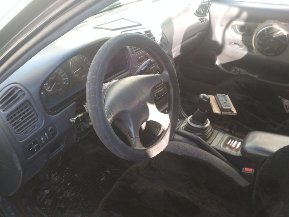 Митцубиси галант