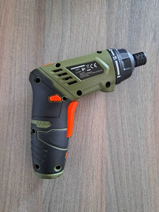 Surubelnita cu acumulator VSA001 HEINNER