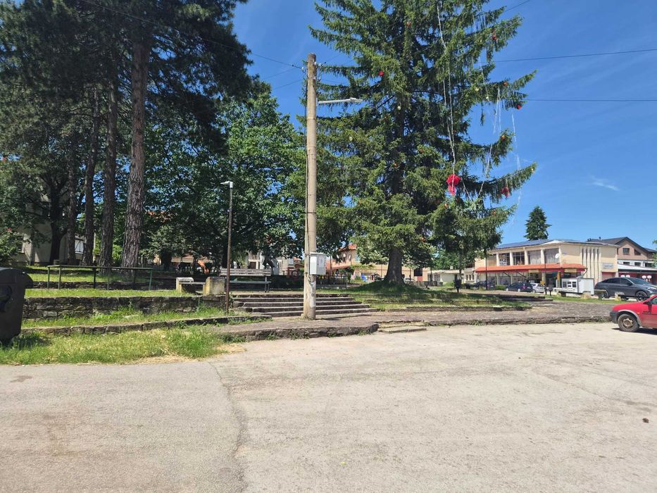 Продавам къща в село Голяма Желязна!