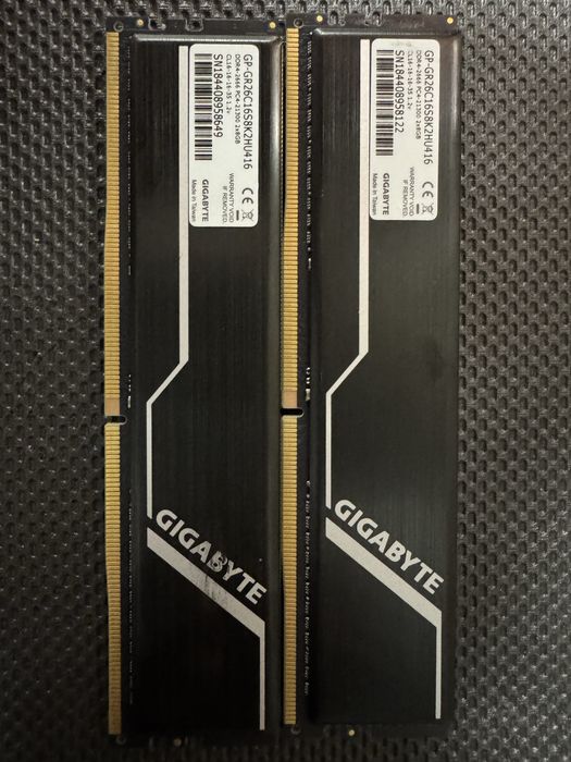 Memorii ram ddr4 8gb 2666mhz 2133 cu shield