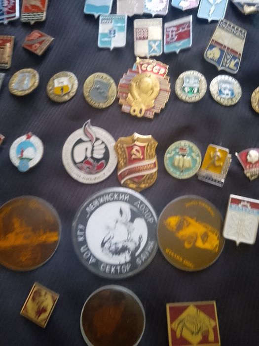 Продам значки СССР