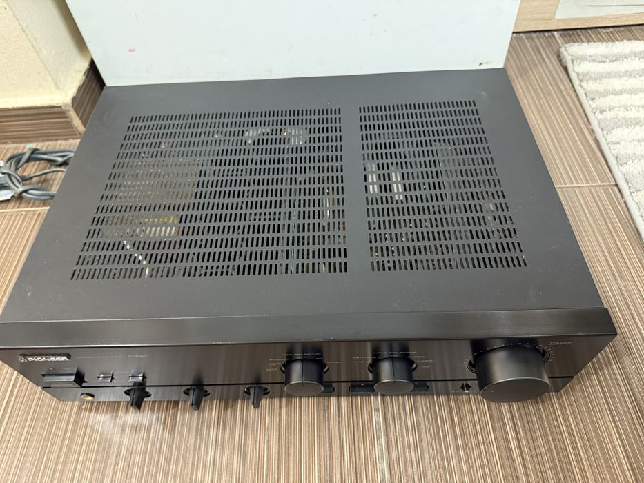 Pioneer A-445 Стерео усилвател