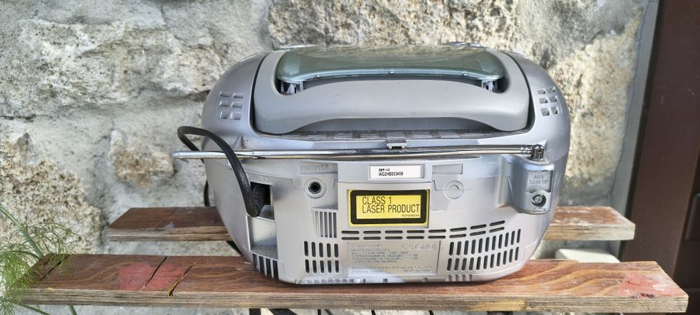 Два касетофона Philips и Panasonic,