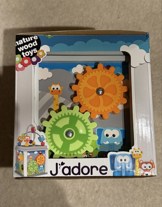Дървена играчка/ занимателен куб за игра с активности Jadore