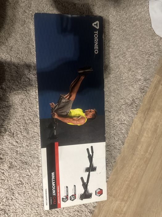 Настенный турник Torneo