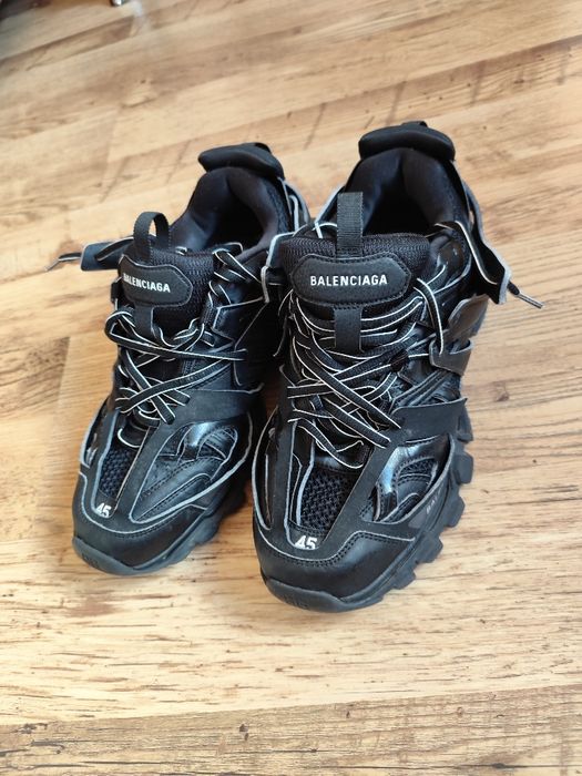 Balenciaga track 45