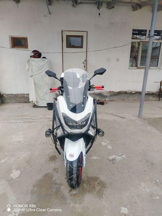 S-MAX Scooter 150 sm