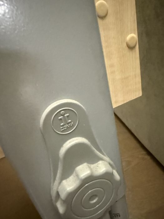 Парта Дэми. «Растущая»