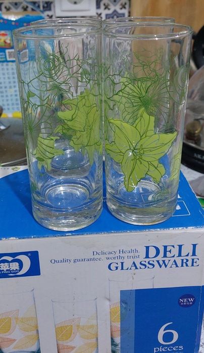 Стаканы 4шт,как новые