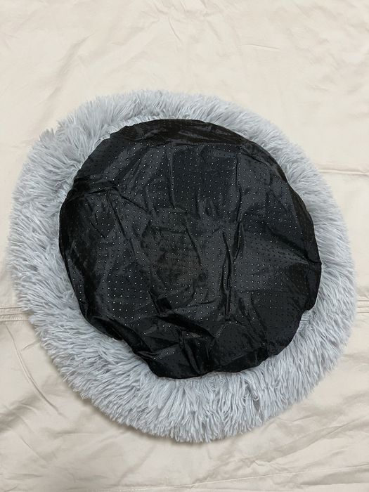 Продаю лежанку для кошки