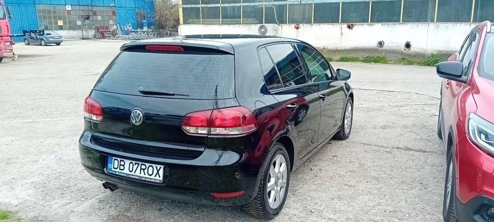 Volkswagen Golf automată