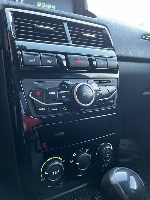 Приора 2 2015 г. Люкс +