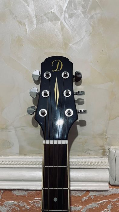 Гитара «DAUS»новый с чехлом, не использованной