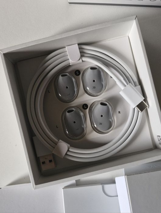 Casti bluetooth Microsoft Earbuds