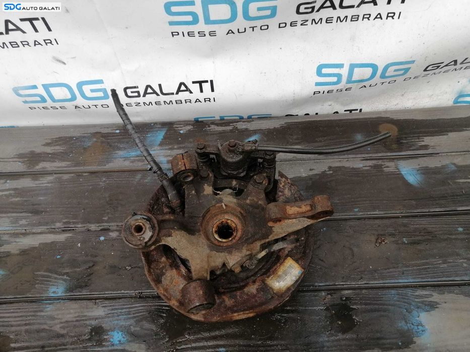 Fuzeta cu Rulment si Senzor Dreapta Spate Hyundai Tucson 2004 - 2010