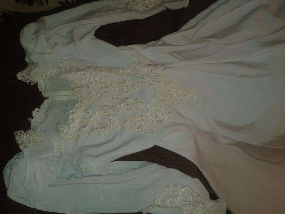 rochie mireasa model frumos