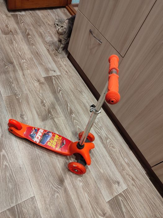 Самокат детский 2000