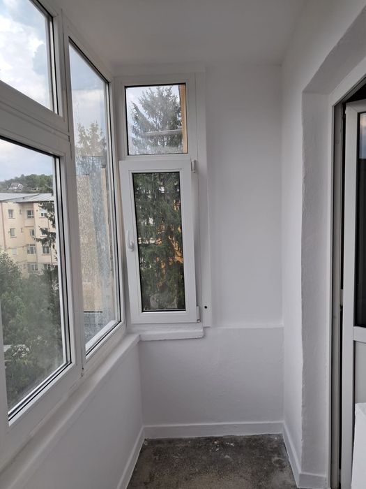 Inchiriez apartament