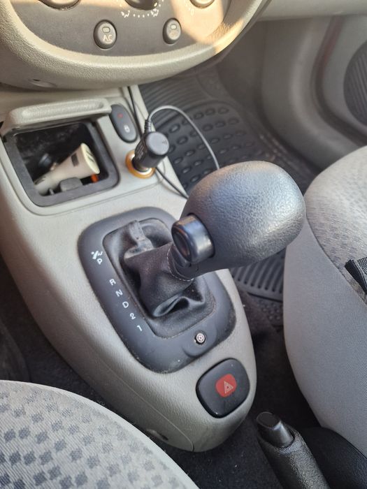 De vânzare Renault clio symbol automat