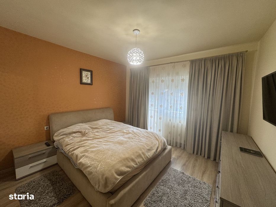 Apartament cu 3 camere, 77,7 mp, decomandat , etaj 2 din 4 Avram Iancu