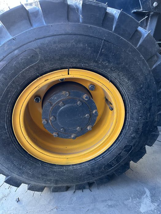 Погрузчик дизельный для фермы