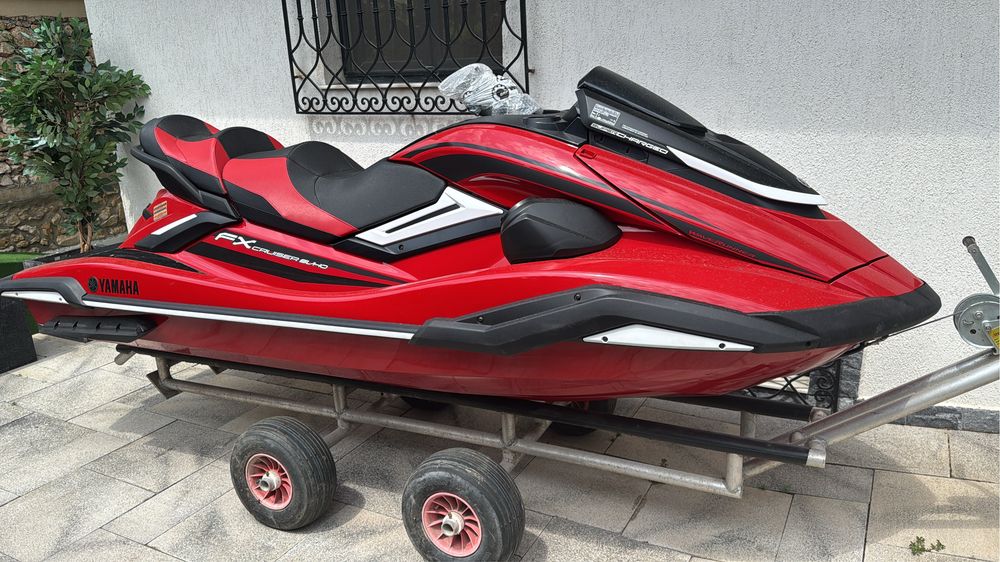 Vand jet-sky Yamaha Waverunner FX NOU