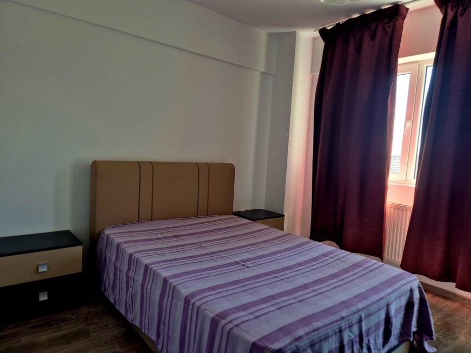 Apartament 3 camere de inchiriat