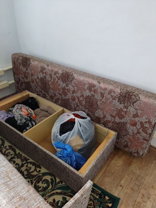 Тахта диван! Срочно!