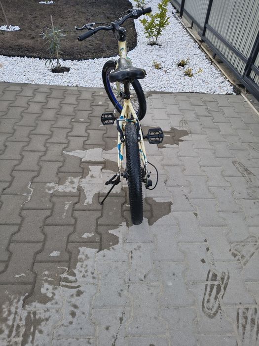 Bicicleta 20 " pentru copii