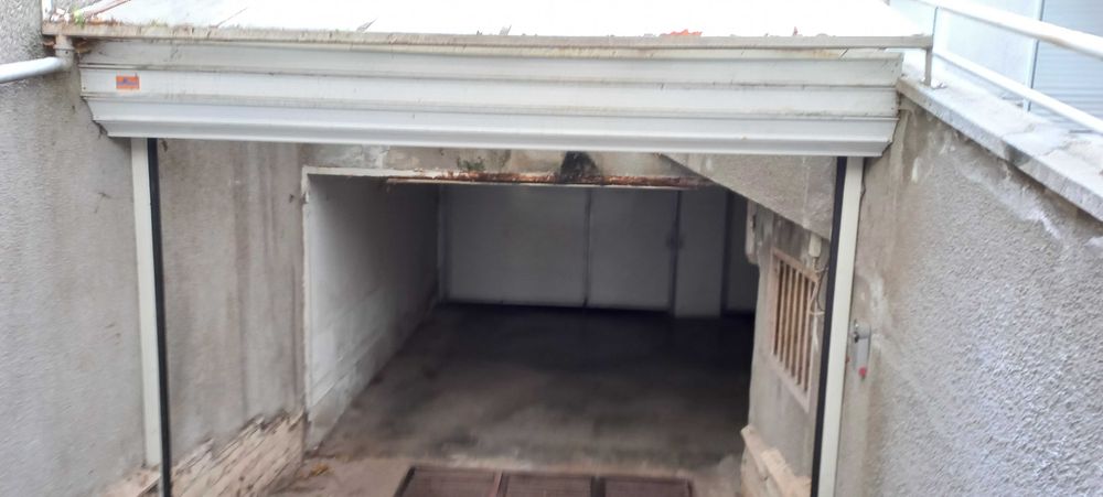 Давам гараж под наем