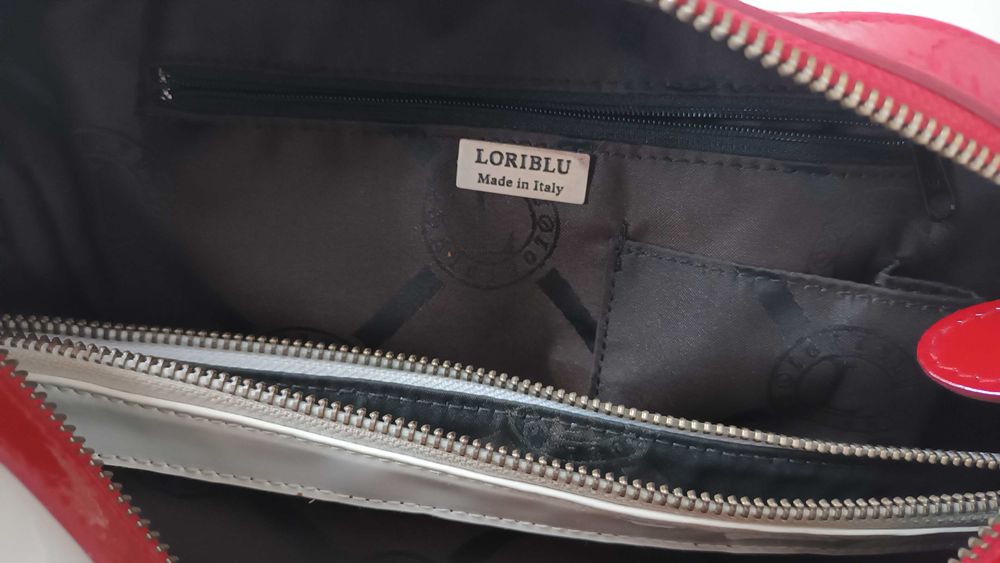 Продавам Оригинални чанта Loriblu и обувки N 39 от естествена кожа лак, червено и бяло. Обувките са леко умалени като размер.