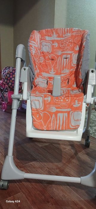 Продам стульчик для кормления