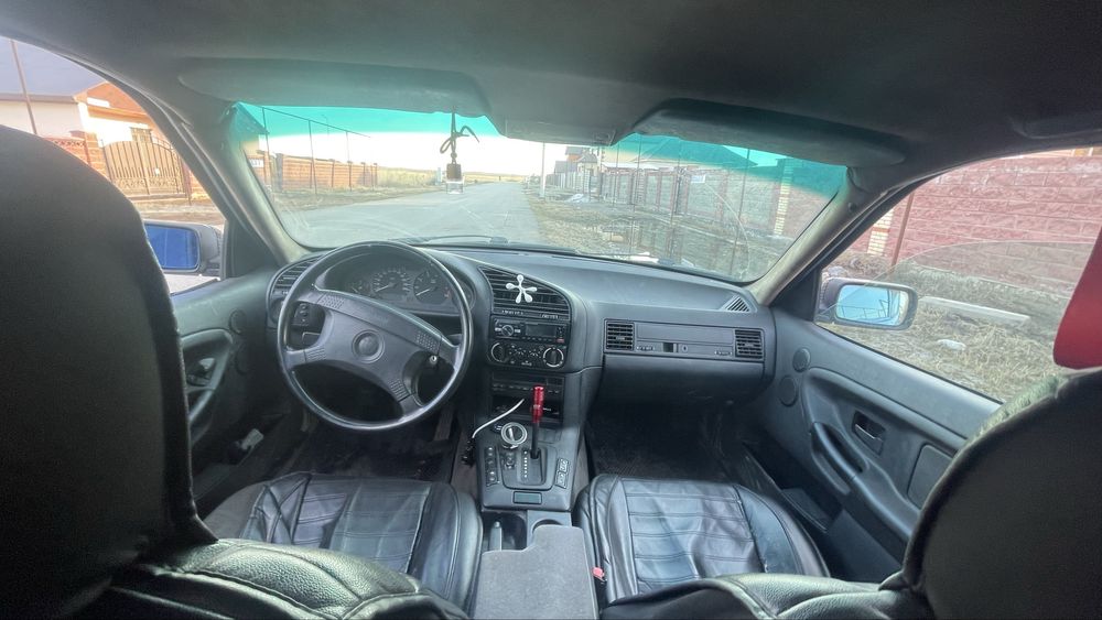 Продам бмв е36 обем 2