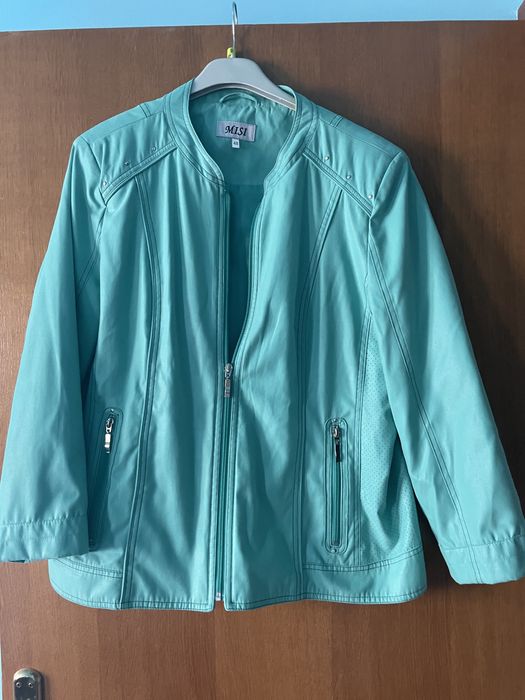 Geaca turcoaz , de primavara