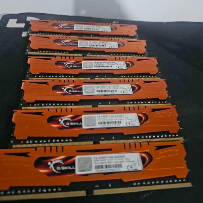 RAM DDR4 8GB 3200MHz CL14 G.SKILL Ripjaws V AMD Ryzen X570