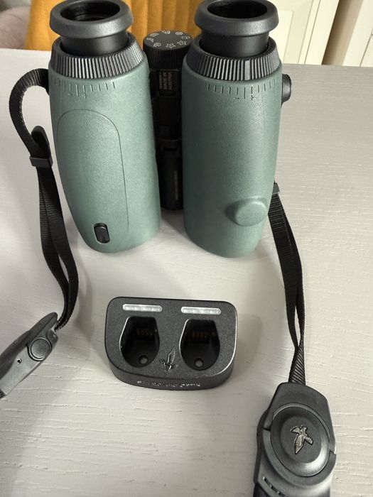 Vand binoclu Swarovsky Optik AX VISIO 10x32