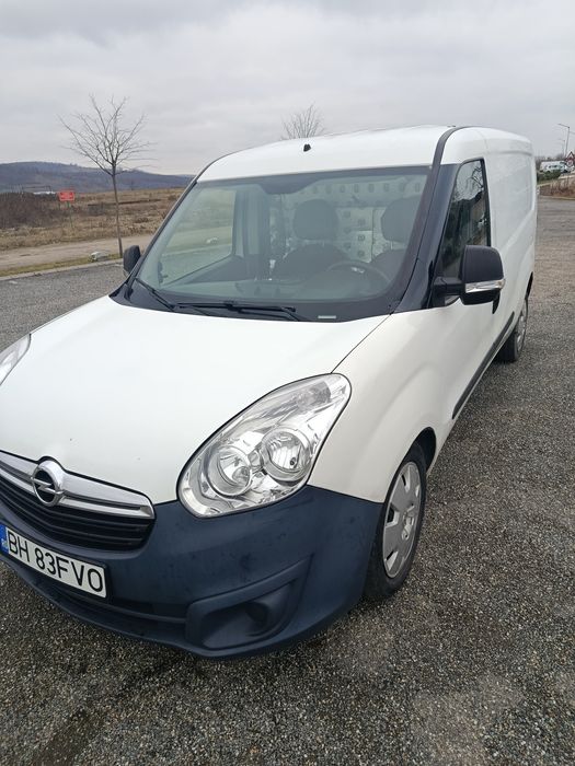 Vând Opel combo maxi