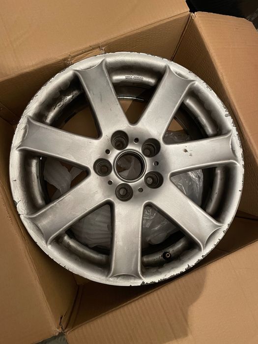 Джанти Rial 17“ цола 5 x 112 7.5J x 17H2 ET 36 от Audi A4 x 4бр.