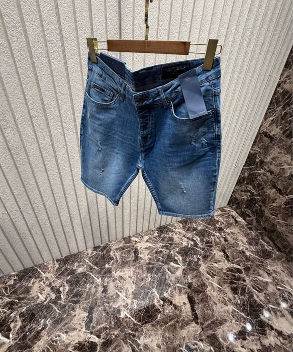 Blugi scurti D&G calitate superioara