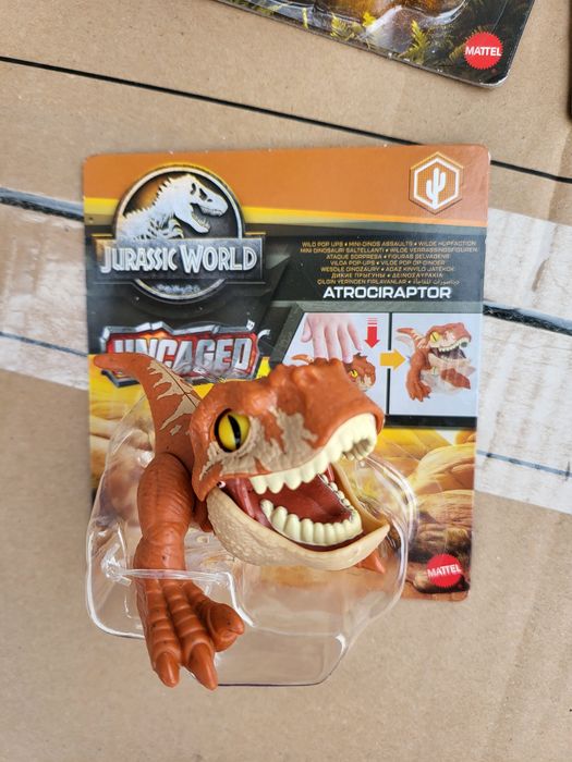 Динозавър Интерактивна скачаща фигурка Jurassic World Джурасик свят