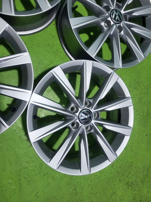 17 5x112 Vw Tiguan Passat Touran Caddy Golf 5х112