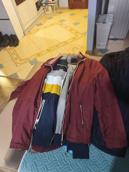 Куртки демисезонные 50-52 размеров