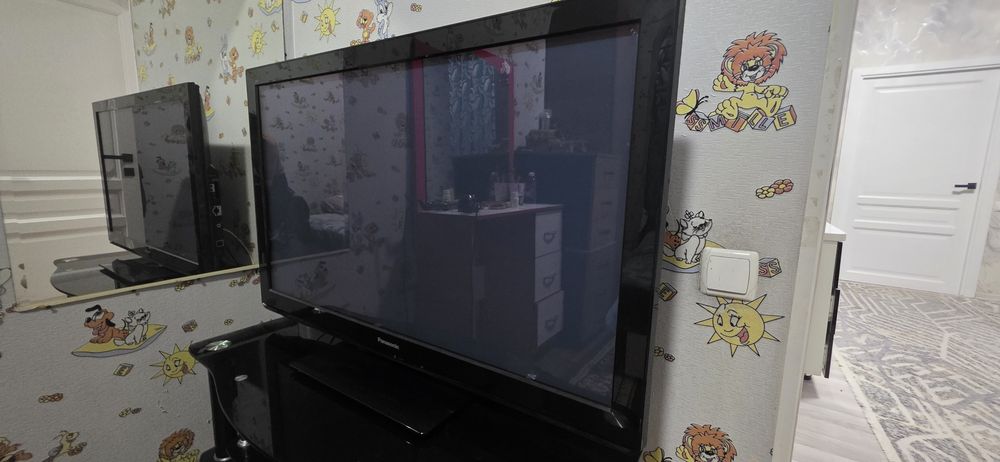 Телевизор Panasonic TX-PR42C3