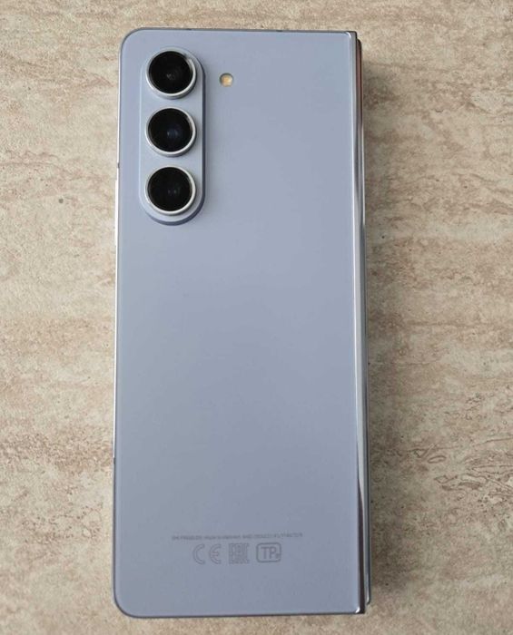 Samsung z fold 5
