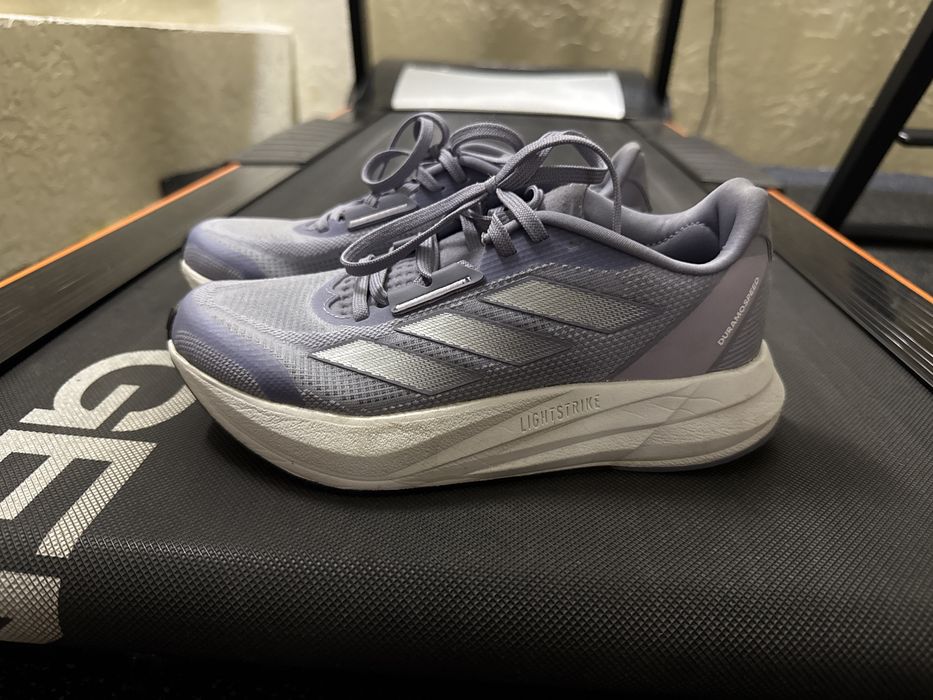 Беговые кроссовки Adidas