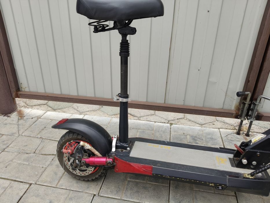 Продам электросамокат Kugo kirin m4 pro