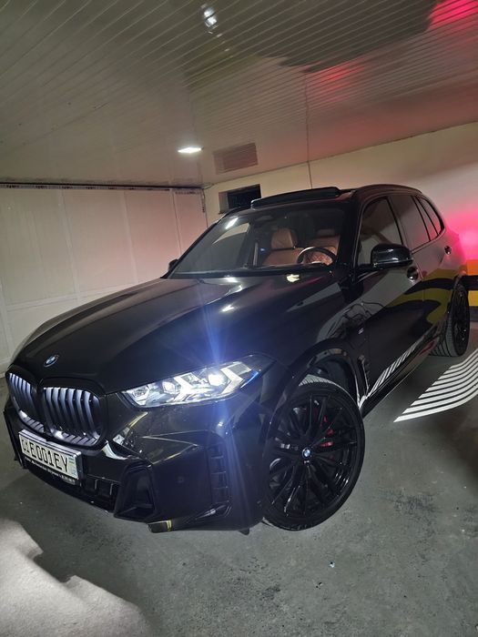 Продаётся новый BMW x5 xDrive50e ГИБРИД M-пакет