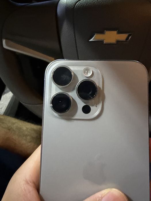 Продам Iphone 15 pro Max