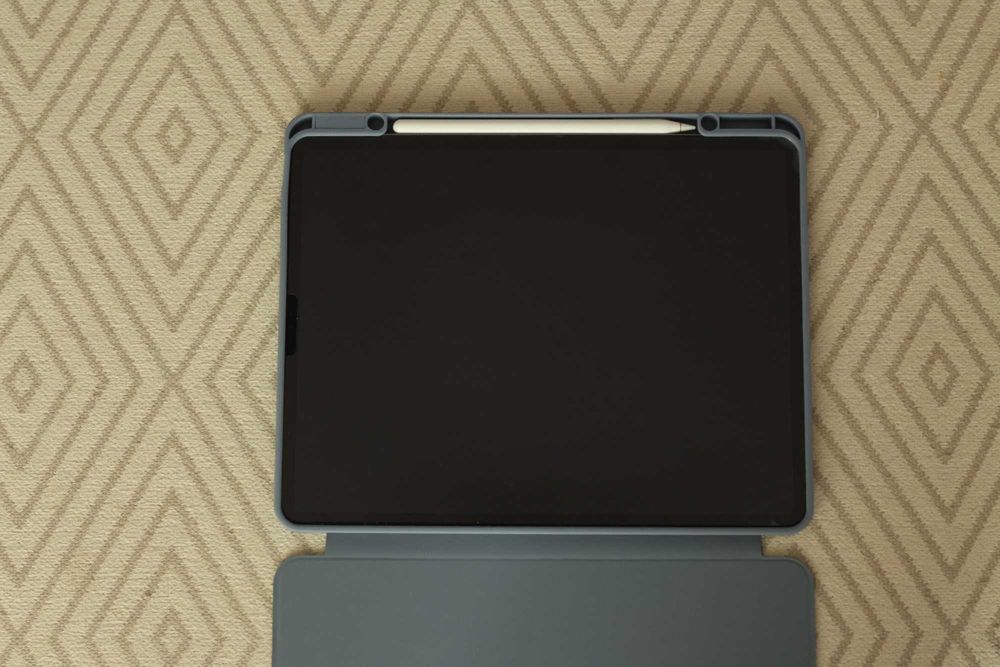 iPad Pro 12.9” (2018, Gen 3) + Apple Pencil - 64GB